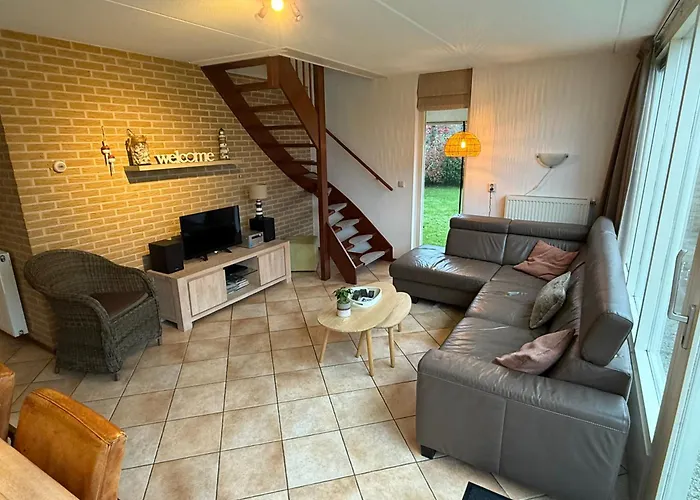 Vakantiehuis met afgesloten tuin, dichtbij het strand